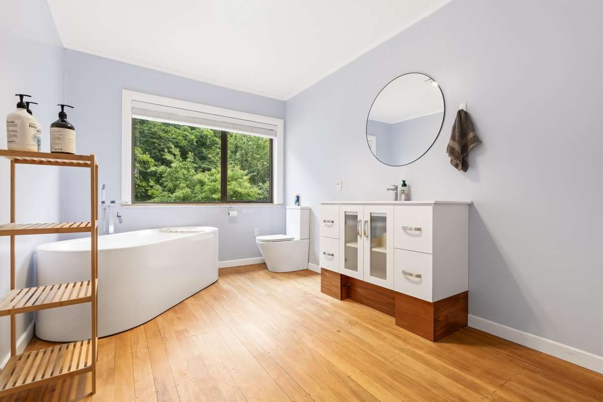 546 Henderson Road_5