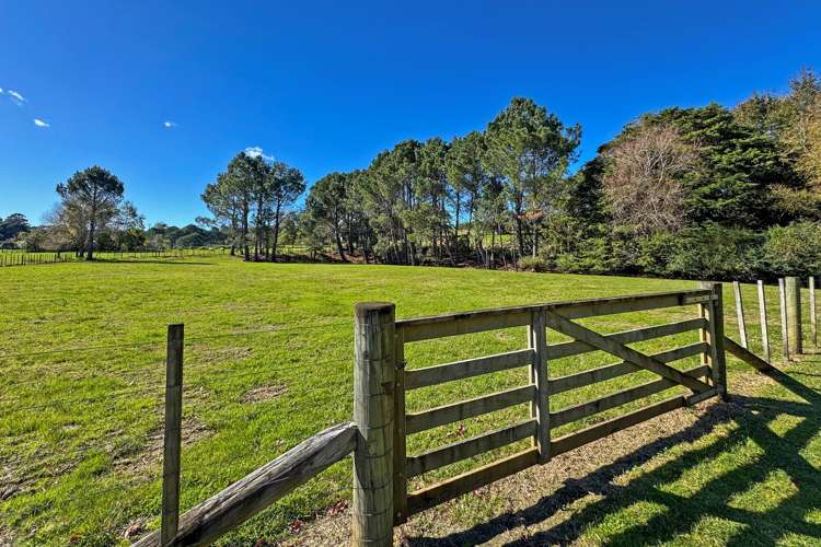 828 Ridge Road_1