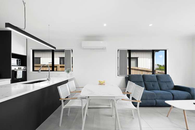 2/18 Church Road Pukete_9