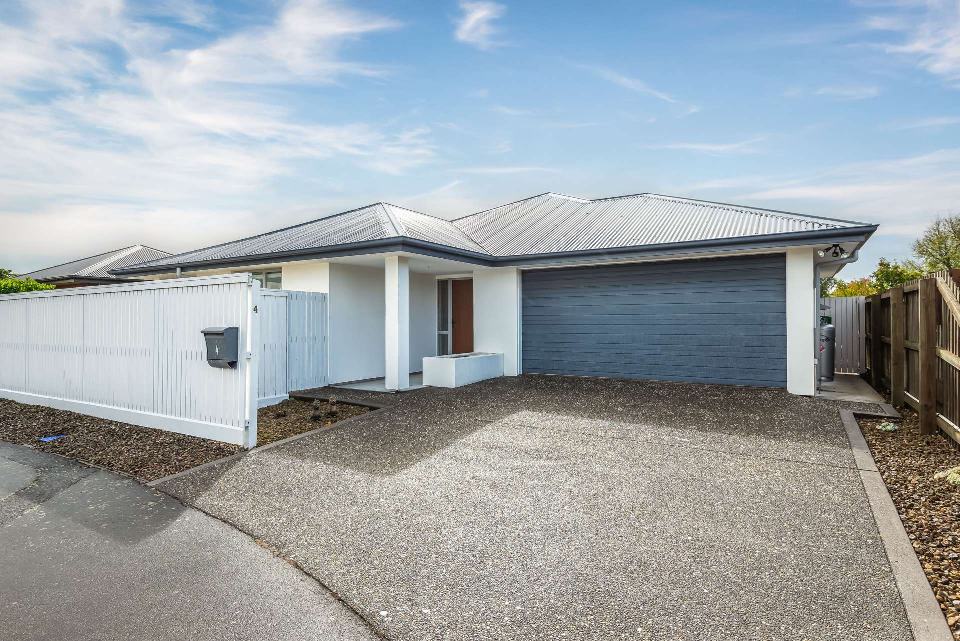 4 Keyes Mews Rolleston_0