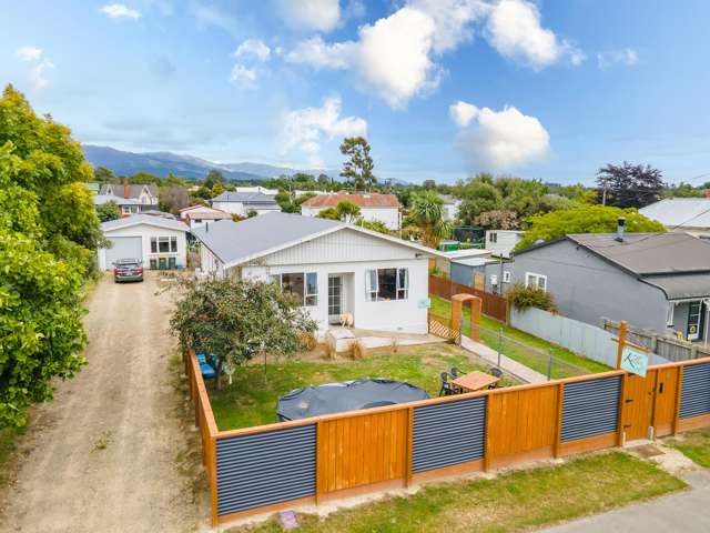 Owners Have Found A New Home - Must Be Sold!