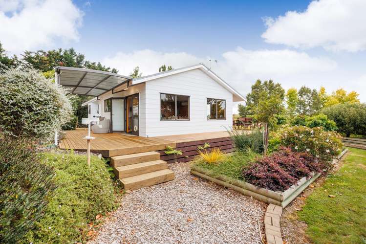 1141 Makino Road Halcombe_14