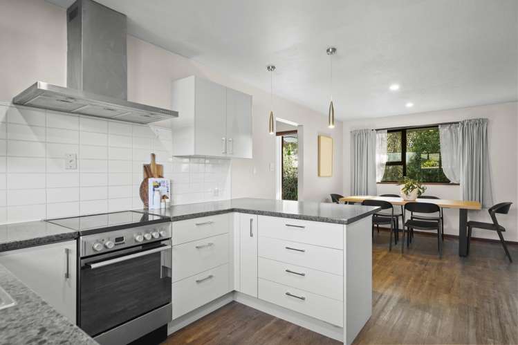 52 Dunbarton Street Redwood_3