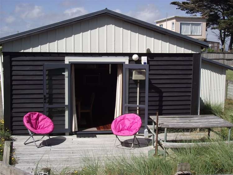 19a Marine Parade South Foxton Beach_9