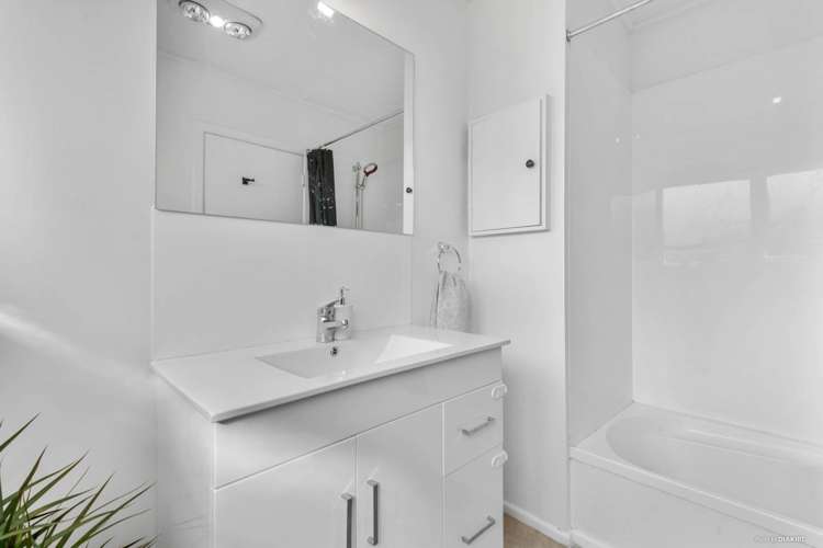 15 Mccall Place Opaheke_16