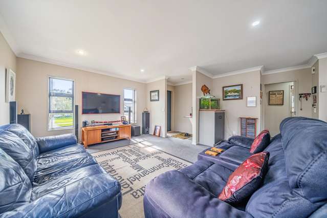 5 Poppy Watts Grove Stokes Valley_2