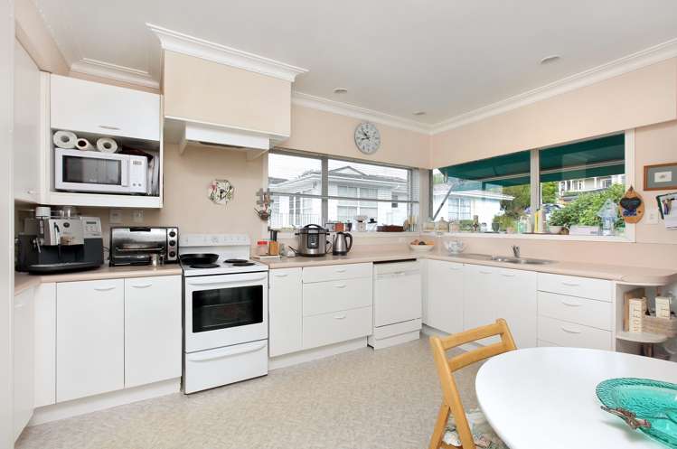 2/23 Lucerne Road Remuera_7