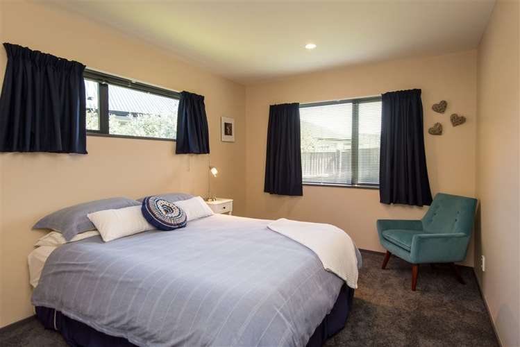 20 Saint Keverne Close Burwood_14