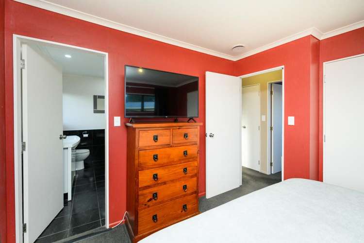 28 Dahlstrom Grove Kelvin Grove_9