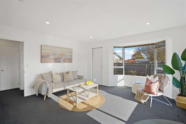 2/10 Stacey Place Woolston_4