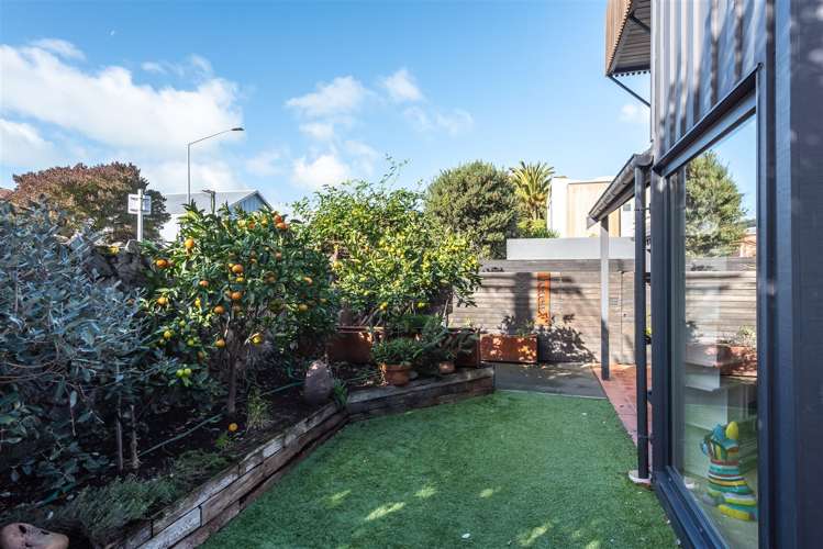 3/24 Marriner Street Sumner_30