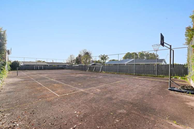 107 & 107B Te Atatu Road Te Atatu South_7