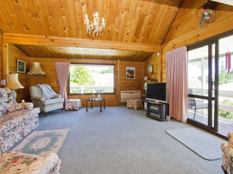 72a Hine Road Wainuiomata_7