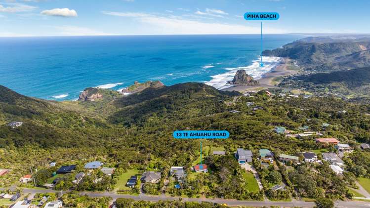 13 Te Ahuahu Road Piha_19