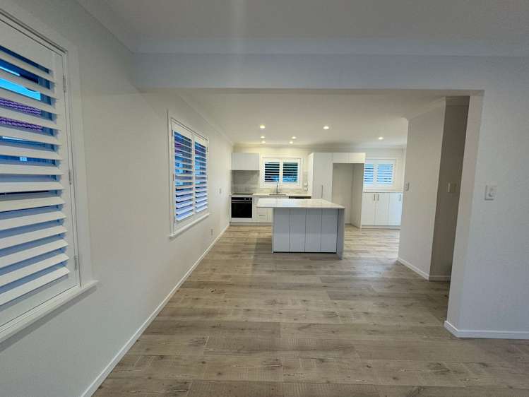 117 Vodanovich Road Te Atatu South_18