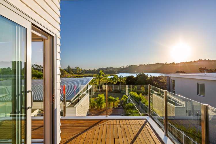 8 Kerema Way Schnapper Rock_3