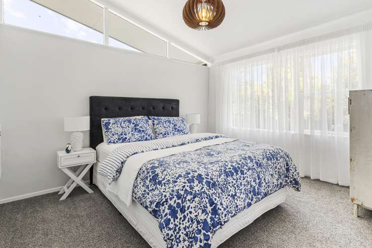 54 Galaxy Drive Mairangi Bay_10