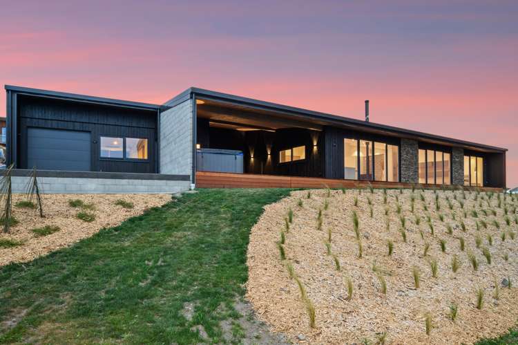 6 Sowerby Place Richmond Hill_30