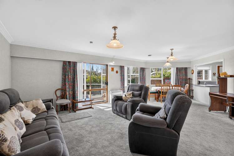 1/4 Alyson Place Stoke_1
