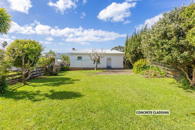 2/48 Churchill Road Murrays Bay_2