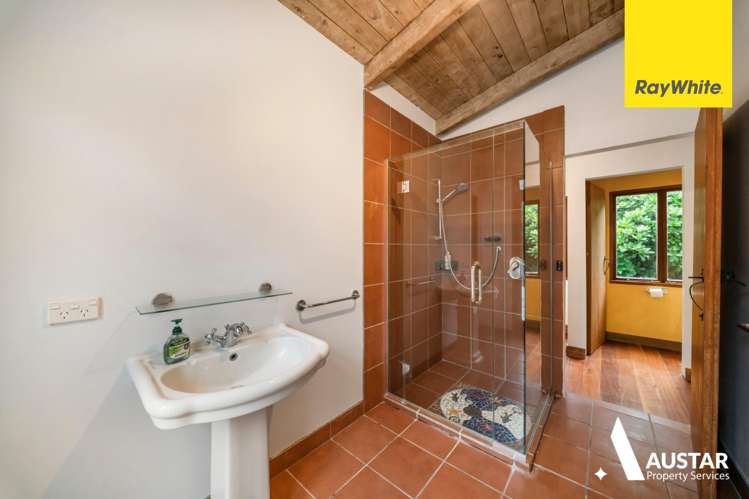  175 Marine Parade North Piha_15