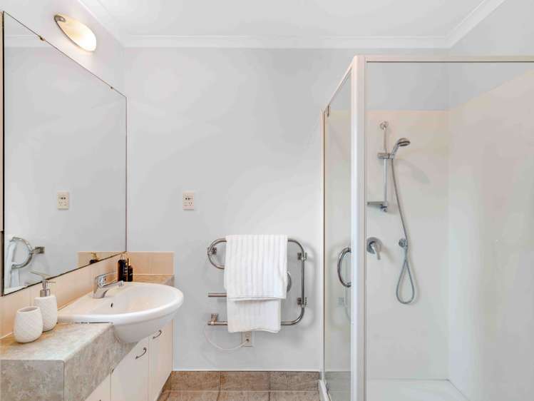 23 Terracotta Drive Blockhouse Bay_14