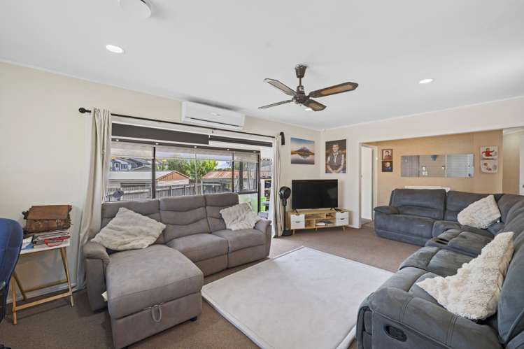 24 Cramond Drive Mangere East_1