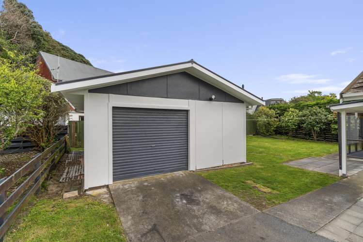 99 Norfolk Crescent Otaki Beach_12