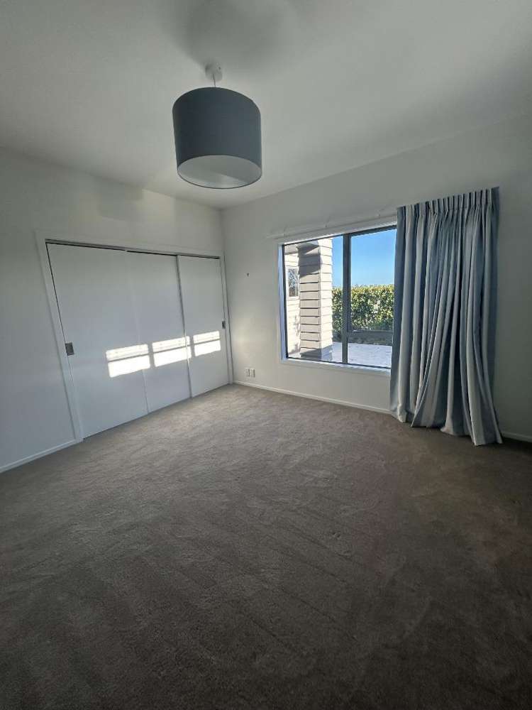 661 Cornwall Road 10114_17