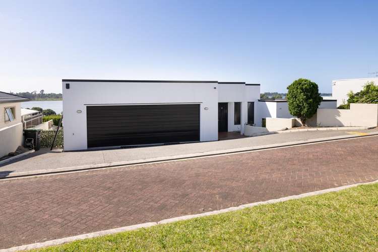 8 Lorrigan Way Welcome Bay_6