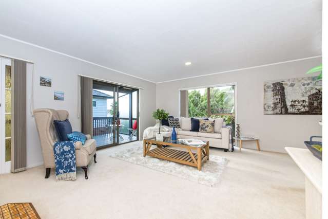 70 Hutchinsons Road Bucklands Beach_1