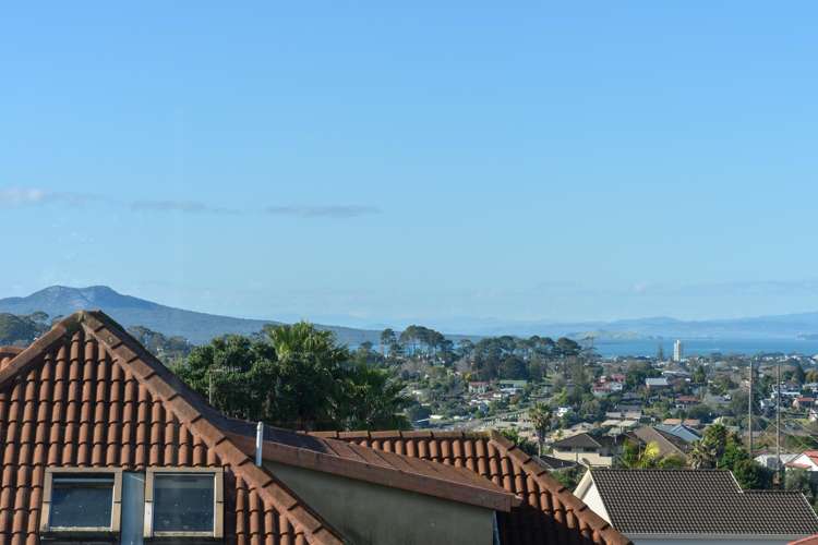 1 Highgrove Lane Totara Vale_18