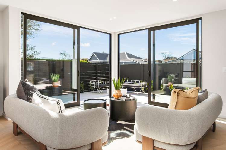 37 Office Road Merivale_6