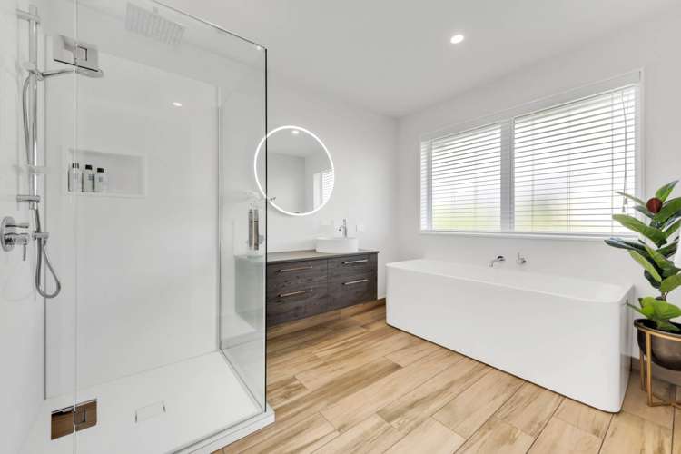 15 Angiangi Crescent Beachlands_24