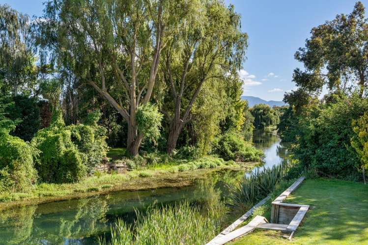 99 Dillons Point Road Blenheim_1