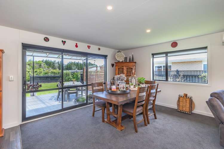 13 Sandown Avenue Himatangi Beach_4