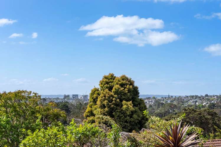 14 Longfellow Parade Glen Eden_21