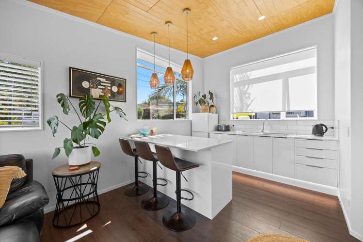 32 Colmar Road Mellons Bay_40