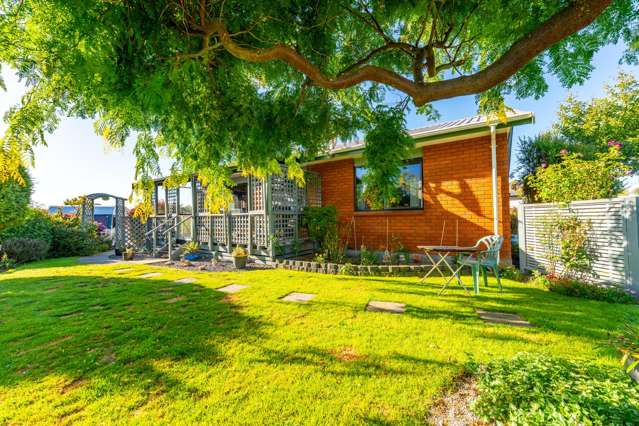 Peaceful Living on Harris Place