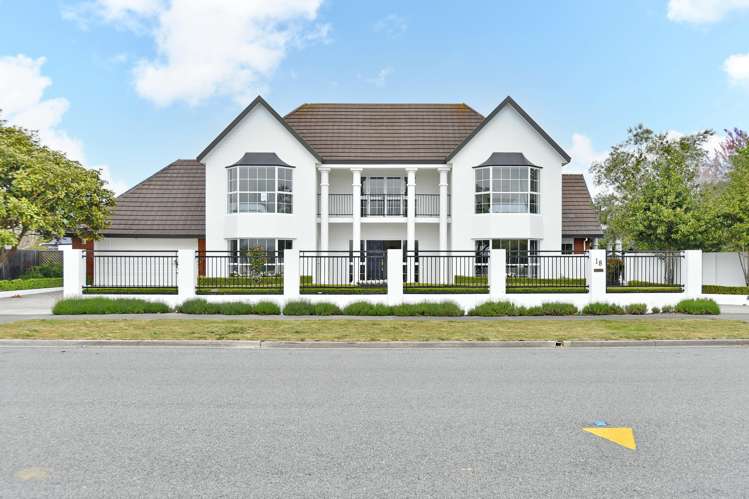 18 Travis Country Drive Burwood_18