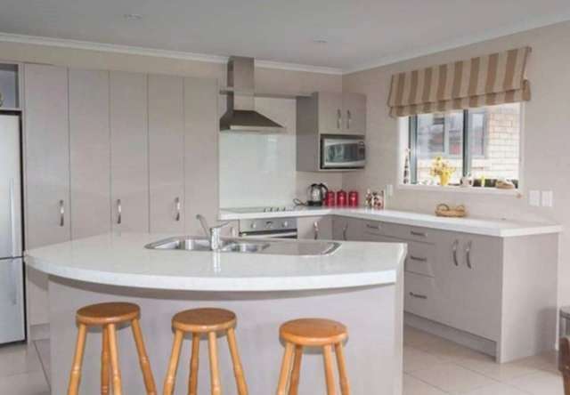 201a High Street Dannevirke_1