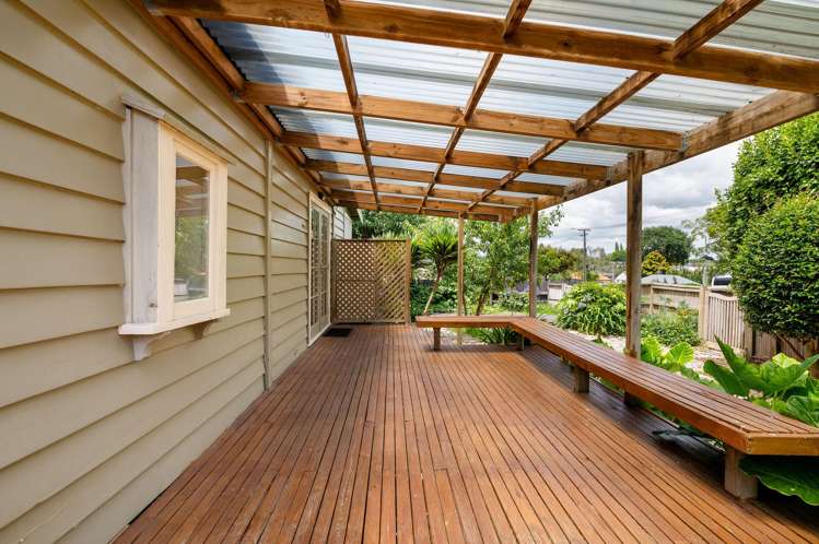 18 Naylor Street Hamilton East_14