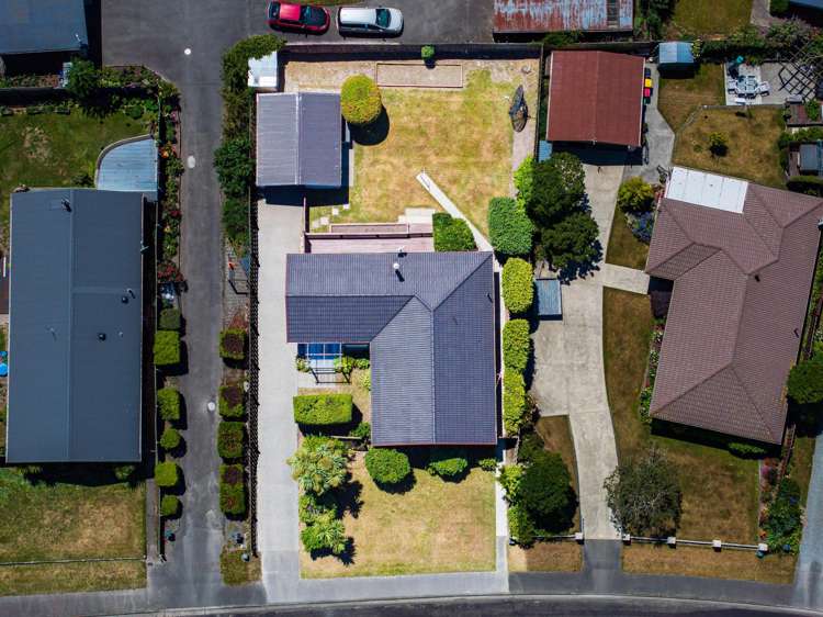 11 Gibson Drive Hornby_21