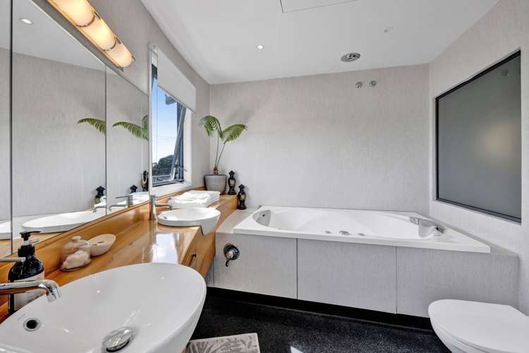 30 Fox Street Opunake_30