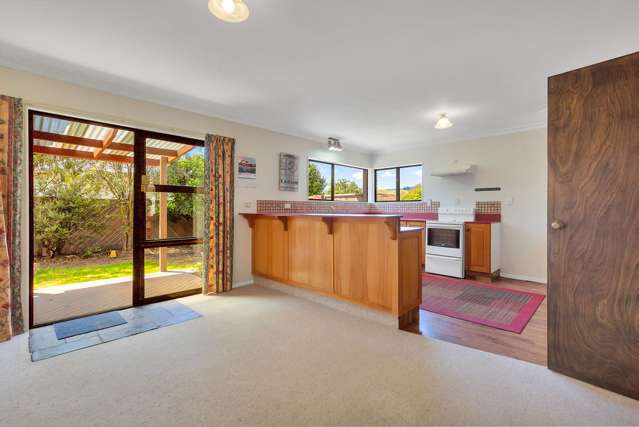 20 Lord Auckland Road Wakefield_4