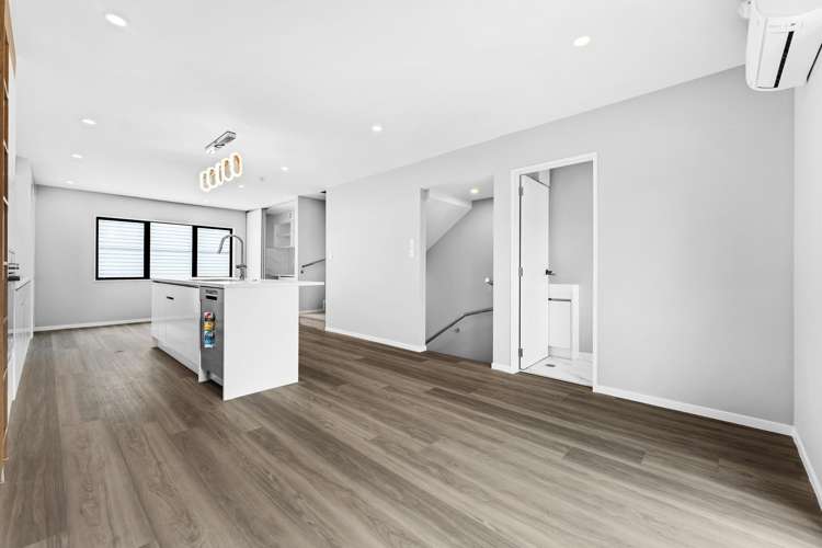 4/24 (Lot 6) Aberfeldy Avenue Highland Park_7