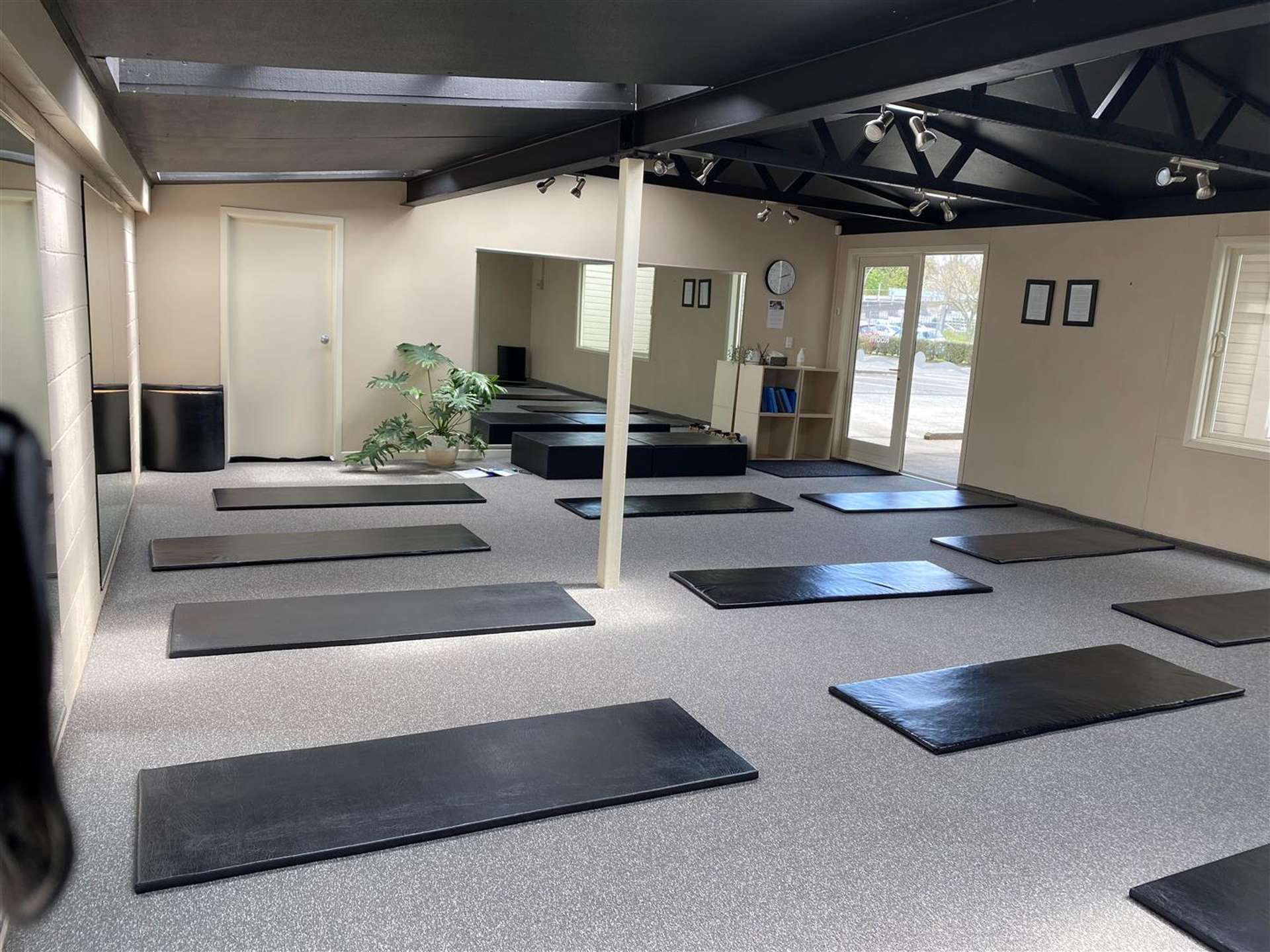 Tenancy 2 at 10 Myrtle Street Hamilton East_0