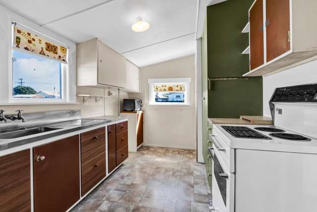 35 Cracroft Street Waitara_2