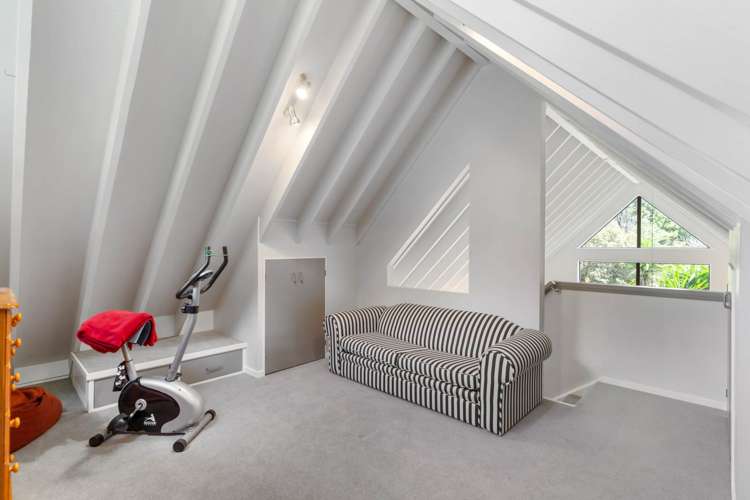 193 Whangaparaoa Road Red Beach_19