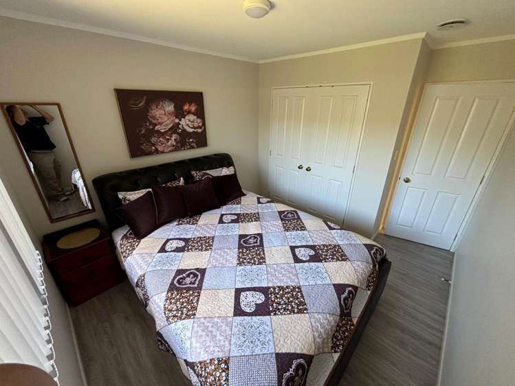 25 Moss Crescent Takanini_14